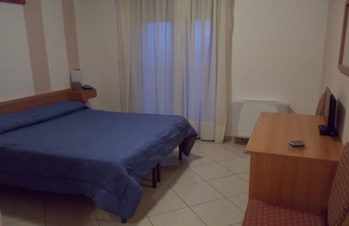 Ospedaletto D'Alpinolo Hotel | ROYAL ROOM WITH BALCONY - ROYAL HOTEL
