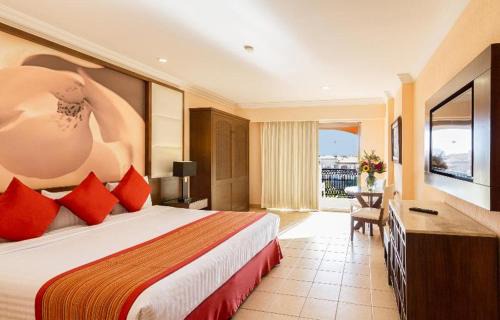 Zona Hotelera Resort | Royal Solaris Los Cabos - All Inclusive