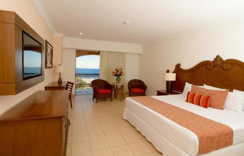 Zona Hotelera Resort | Royal Solaris Los Cabos - All Inclusive