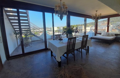 Kropia Apartment | Royal stylish view apartment