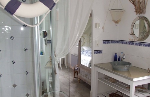 Medis Bed & Breakfast | Royan Chambre D'hotes Proche MER
