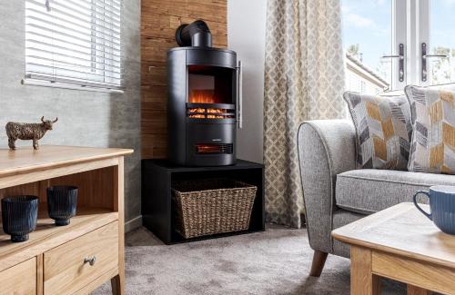 Harlow Resort | Roydon Marina Village
