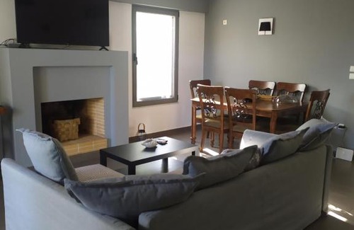 Porto Rafti House | Roza House