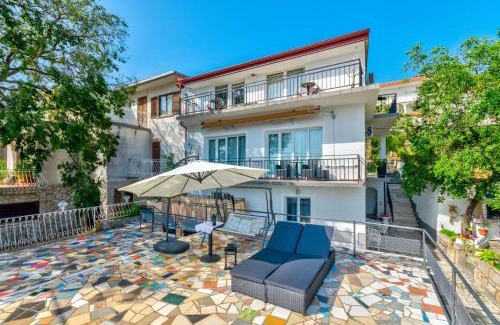 Klanfari Apartment | ROZA