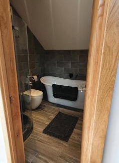 Ingleton Apartment | Rucastle Apartment