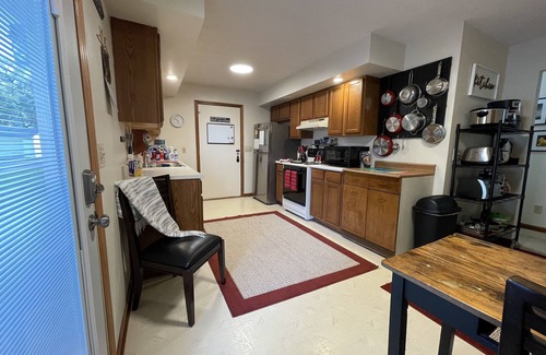 Terre Haute House | Rudy's - Single level home w/2 Bedrooms, 1 Bath, equipped kitchen, & laundry