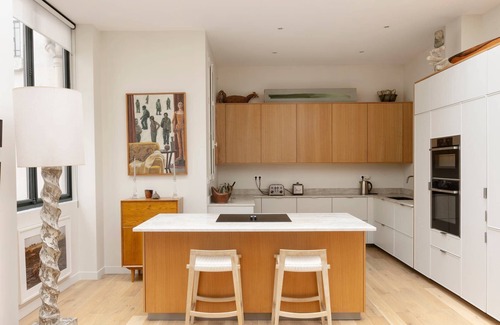 Quartier de la Place-Vendome Apartment | Rue Cambon by onefinestay
