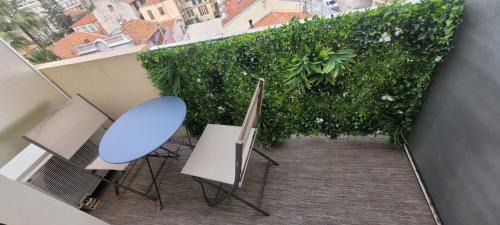 Liberation Apartment | rue des roses