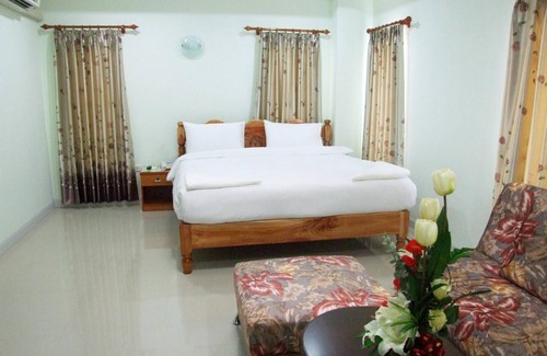 Roi Et Hotel | Rueanrimnam Hotel