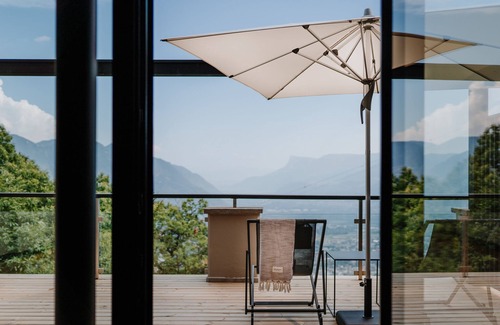 Tirolo Apartment | Ruhiges Loft in der Natur mit Fantastischem Blick auf Meran