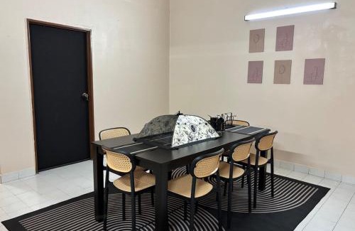 Seksyen 20 House | Rumah Iz Seksyen 20, Shah Alam