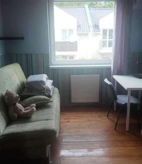 Rumia Apartment | Rumia - Apartment - Sleeps 8 - Parking - Seaside