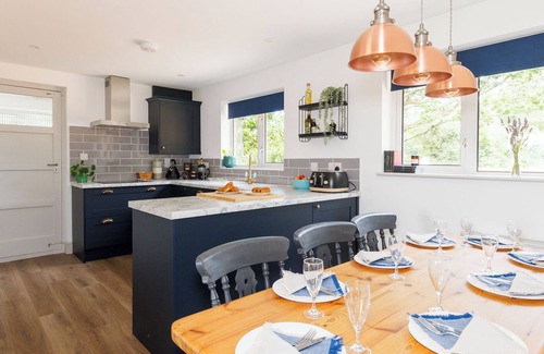 Chichester House | Rural Charm Meets Luxury | 3-Bed Cottage + Hot Tub