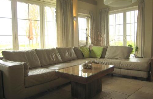 Zuidzande House | Rural holiday home with outdoor pool & sauna