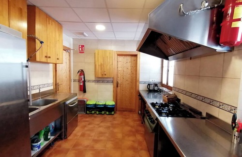 Pinos Puente Cottage | Rural house (full rental) La Choza de Trasmulas (up to 33 people)