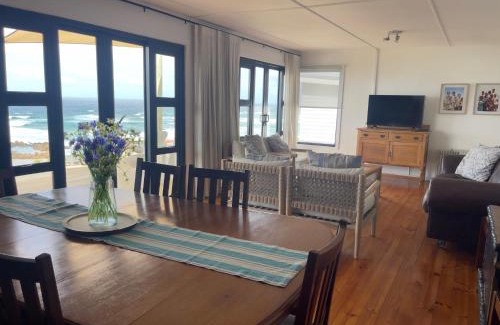 Buffalo Bay House | Rus & Roes Beach Home