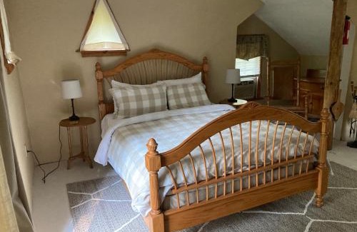 Jefferson House | Rushing Stone Cottage