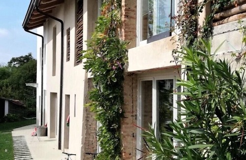 Novello Apartment | RUSTAGI 1834: APT IN VILLA WITH POOL IN THE BAROLO REGION
