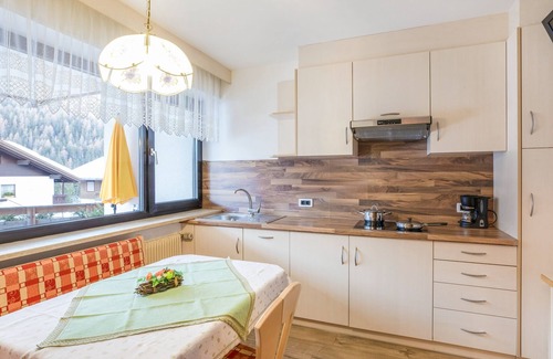 Colfosco Apartment | Rustic Apartment near Ski Areas with Wi-Fi, Garden and Terrace