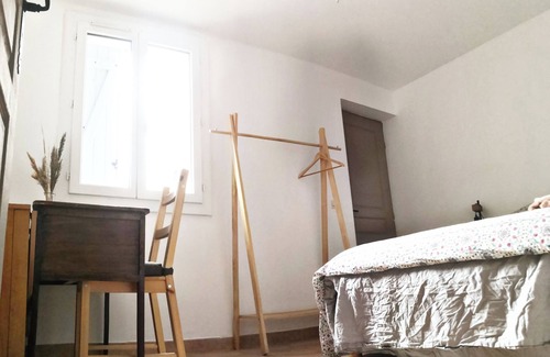 Gemenos Bed & Breakfast | Rustic B&B w/Private Bathroom, Free Parking