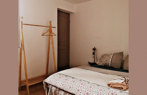 Gemenos Bed & Breakfast | Rustic B&B w/Private Bathroom, Free Parking