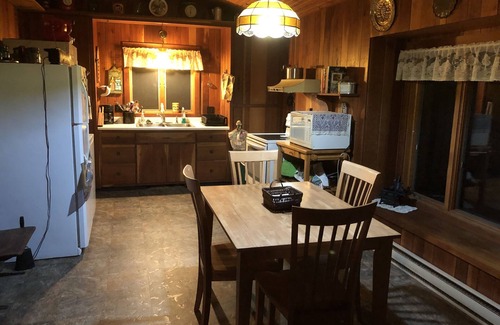 Nashville House | Rustic but comfortable private cabin in the woods