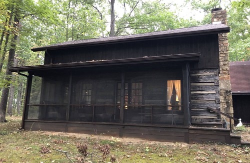 Nashville House | Rustic but comfortable private cabin in the woods