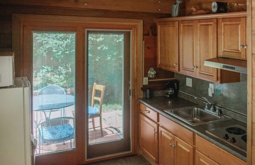 Sedona Cabin | Rustic Cabin for 2 in Oak Creek Cabin