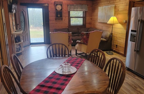 Black Cabin | Rustic Cabin in the Ozarks, near beautiful Black river