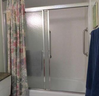 Miramiguoa Park House | Rustic Cabin Rental with a Wood-Burning Stove near Meramec State Park, Missouri