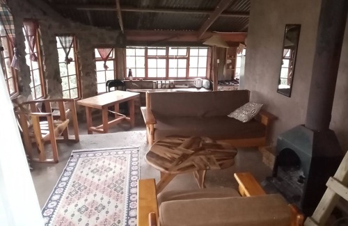 Umjindi Cottage | Rustic cottage, stunning views, 1 hour from kruger Park.