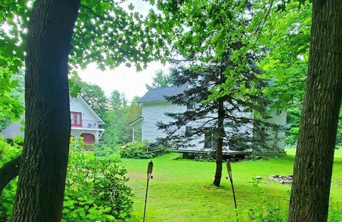 Jay Other | Rustic Countryside Retreat | Backyard w/ Fire Pit