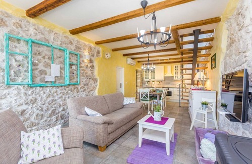 Cizici House | Rustic holiday house KATE