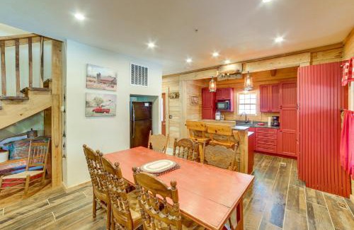 Hollister House | Rustic Hollister Cabin - 5 Mi to Downtown Branson