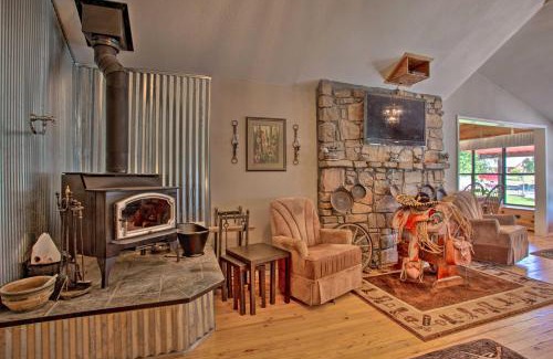 Custer County House | Rustic Home with Patio, 1 Mi to Sunset Beach!