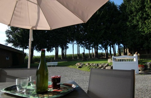 Le Grand-Celland Cottage | Rustic house for 6 in Le Grand-Celland, pets allowed