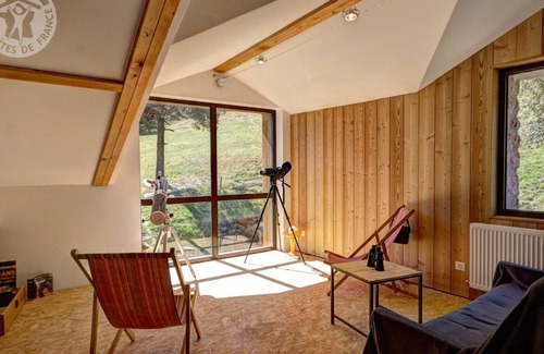 La Versanne Cottage | Rustic house with fireplace and pets allowed