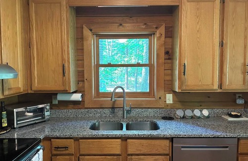 Kabletown Cabin | Rustic Log Cabin with Private Dock on the Lake!