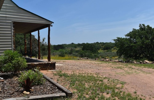 Mason Cabin | Rustic Loyal Valley Private Guesthouse with Peace & Serenity Views