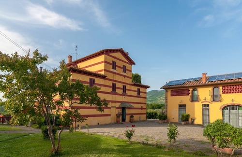 Pian di Sco Villa | Rustic mansion in Pian di Scò