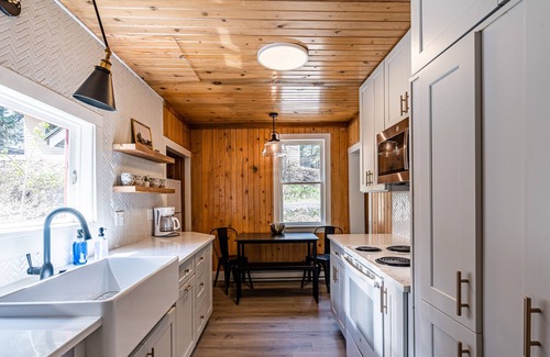 McCall Cabin | Rustic Mountain Retreat