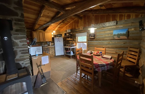 Gulnare Cabin | Rustic Oak Log Cabin in the Ponderosa Pines great for a quiet get away.