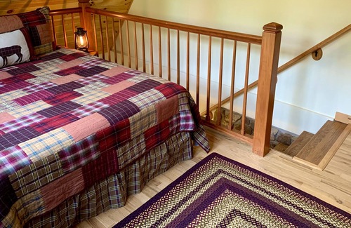 Lancaster Cabin | Rustic Retreat for up to 16 guests on a beautiful 350 acre private property