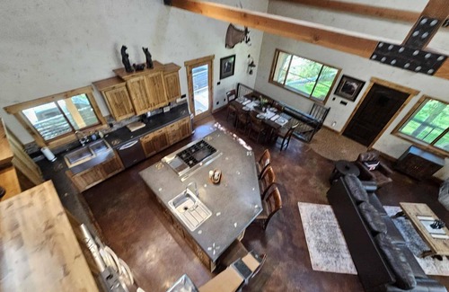 Price House | Rustic Riverside Ranch Getaway