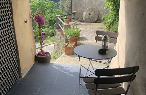 Imperia Apartment | Rustic vacation apartment in an old oil mill