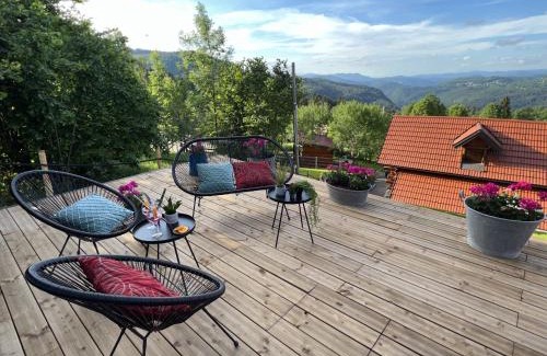 Kupjak Villa | Rustic villa Roza with outdoor pool in Kupjak