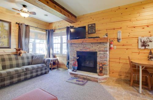 Cecil House | Rustic Wisconsin Cabin on Shawano Lake!