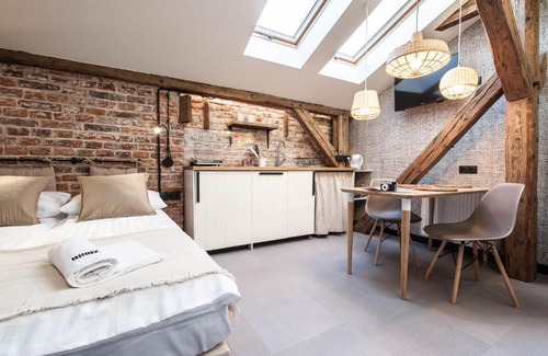 Kazimierz Apartment | Ruumz Bed & Rest