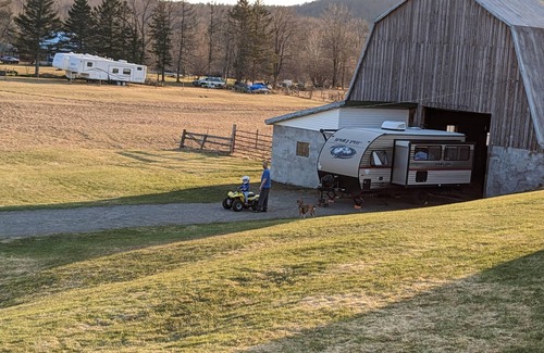 Osceola RV Rental | Rv parking spot with 30 Amp hook up and water. No dump station. Bring your toys!