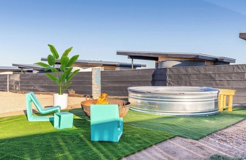 Round Top RV Rental | RV Spot #4 @ The Halles